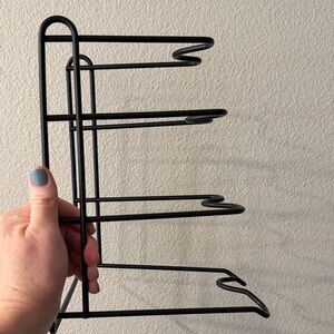Set of 2 Black Metal racks for plates or pans storage organization